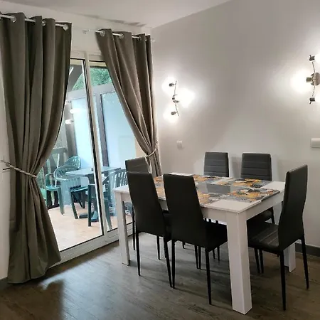 - Du Golf 2 Apartment