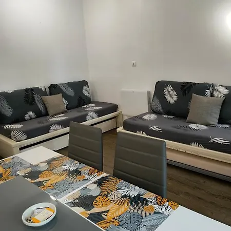 - Du Golf 2 * Deauville